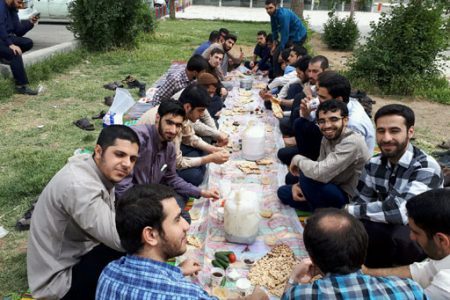 برگزاری اردوی فرهنگی تفریحی در مدرسه علمیه صاحب الزمان علیه السلام