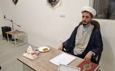 برگزاری جلسه دفاع پایان نامه با موضوع «تبیین نقش و جایگاه ارتباط با مکتب حسینی در سلوک معنوی